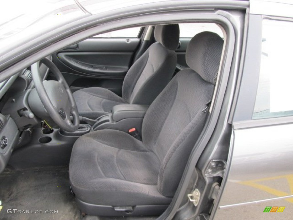 2004 Stratus SXT Sedan - Graphite Metallic / Dark Slate Gray photo #10