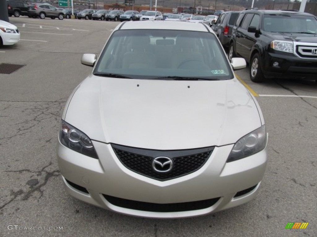 2005 MAZDA3 i Sedan - Shimmering Sand Metallic / Beige photo #8