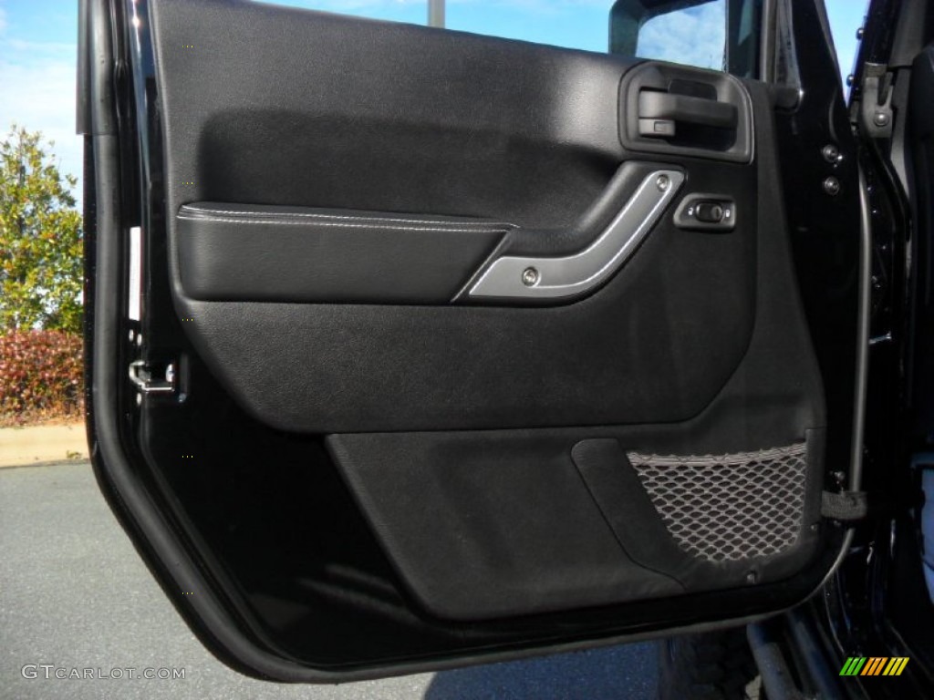 2012 Jeep Wrangler Unlimited Call of Duty: MW3 Edition 4x4 Call of Duty: Black Sedosa/Silver French-Accent Door Panel Photo #60158163