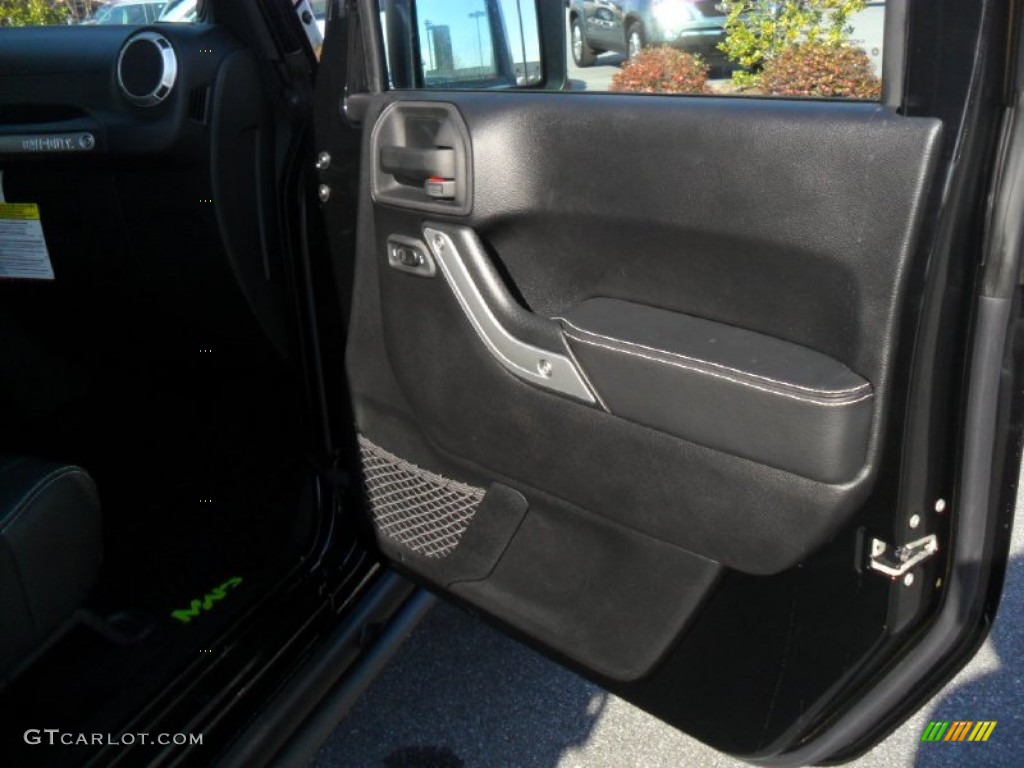 2012 Jeep Wrangler Unlimited Call of Duty: MW3 Edition 4x4 Call of Duty: Black Sedosa/Silver French-Accent Door Panel Photo #60158288