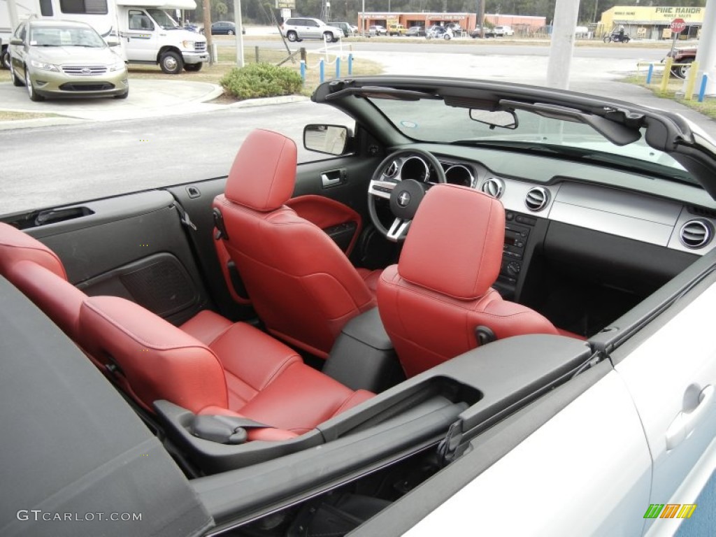 Red/Dark Charcoal Interior 2006 Ford Mustang GT Premium Convertible Photo #60158721