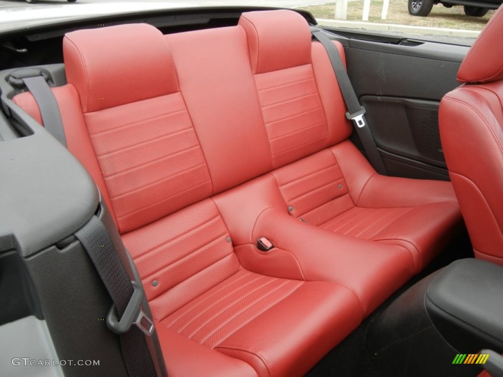 Red/Dark Charcoal Interior 2006 Ford Mustang GT Premium Convertible Photo #60158799