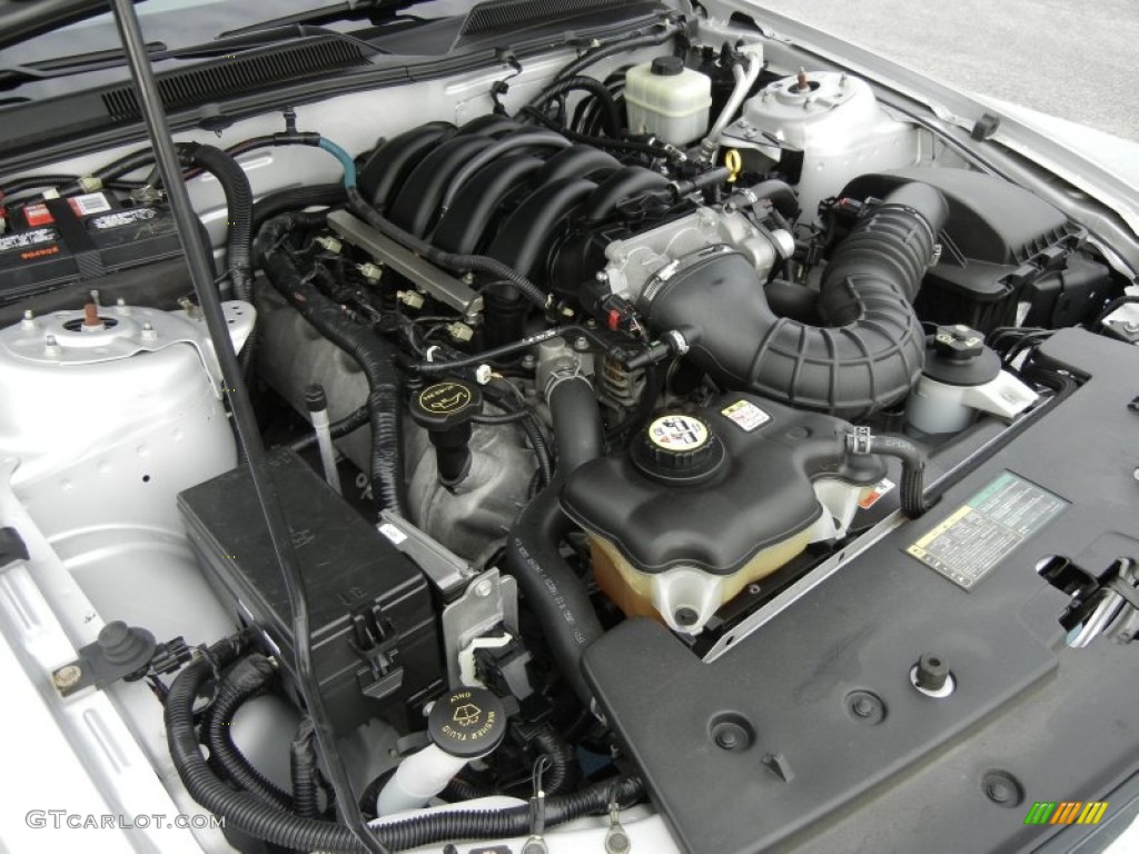 2006 Ford Mustang GT Premium Convertible 4.6 Liter SOHC 24-Valve VVT V8 Engine Photo #60158860