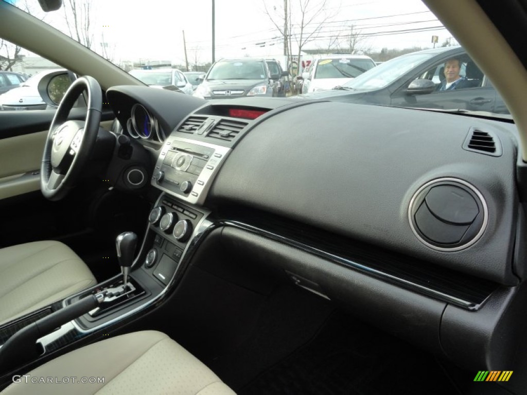 2009 Mazda MAZDA6 i Grand Touring Beige Dashboard Photo #60162606