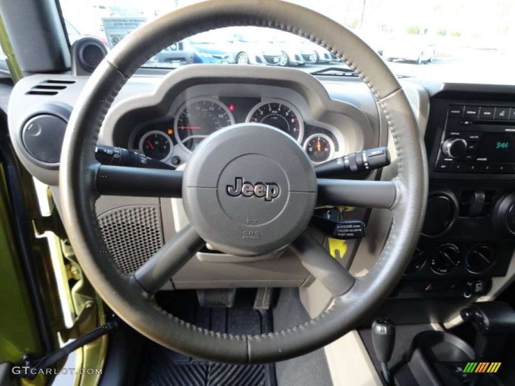 2007 Jeep Wrangler Sahara 4x4 Dark Khaki/Medium Khaki Steering Wheel Photo #60163104