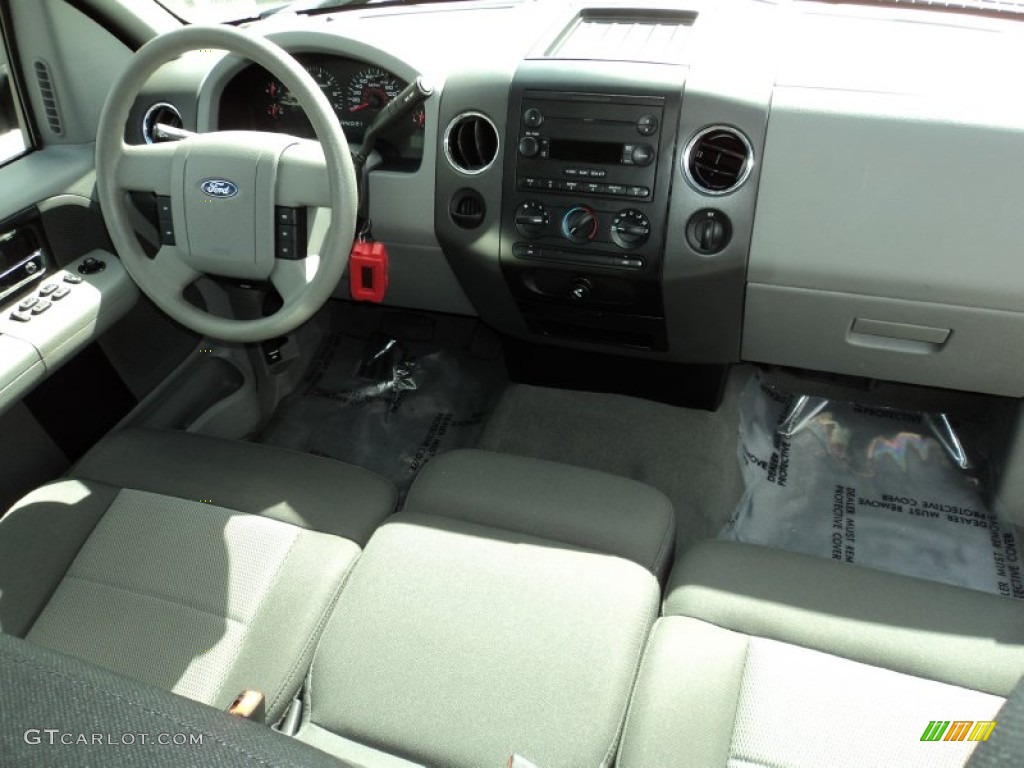 2006 F150 XLT SuperCab - Silver Metallic / Medium/Dark Flint photo #22