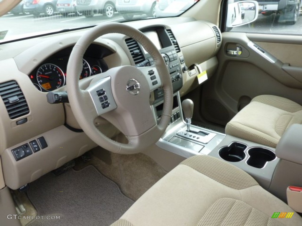 2012 Nissan Pathfinder SV 4x4 Interior Color Photos