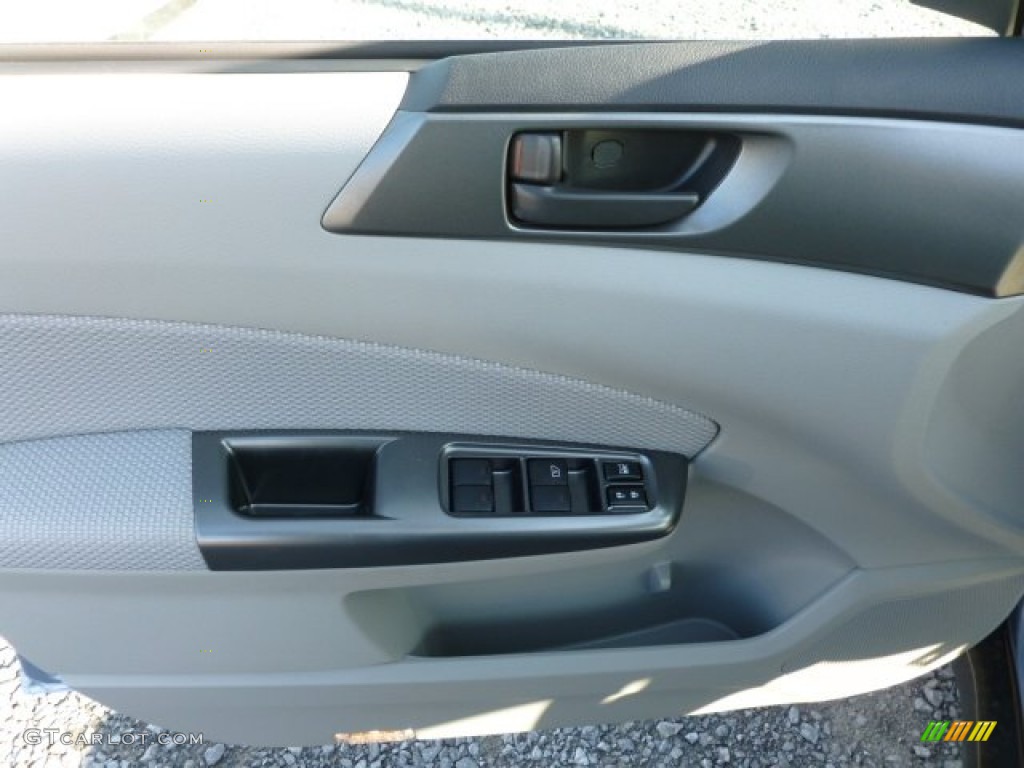 2012 Forester 2.5 X - Ice Blue Metallic / Platinum photo #17