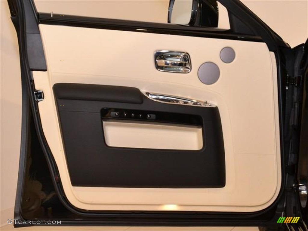 2011 Rolls-Royce Ghost Standard Ghost Model Creme Light/Black Door Panel Photo #60167782