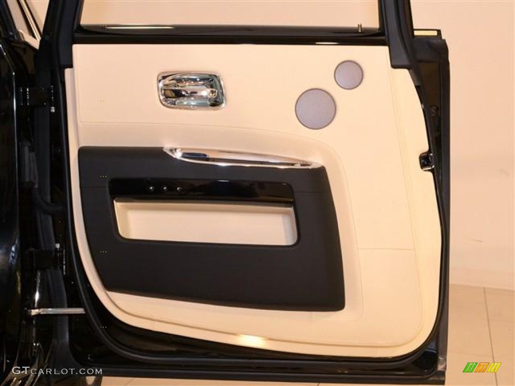 2011 Rolls-Royce Ghost Standard Ghost Model Creme Light/Black Door Panel Photo #60167811