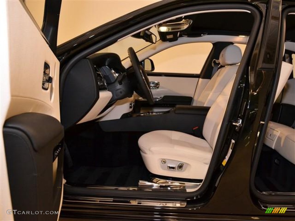 Seashell/Black Interior 2012 Rolls-Royce Ghost Standard Ghost Model Photo #60167955