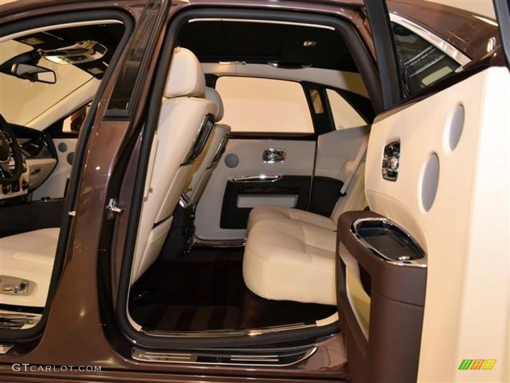 Creme Light/Dark Spice Interior 2011 Rolls-Royce Ghost Standard Ghost Model Photo #60168264