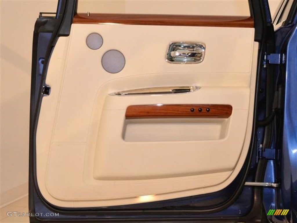 2011 Ghost  - Metropolitan Blue / Creme Light photo #25