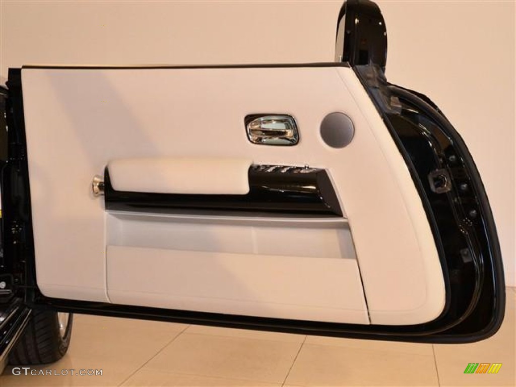 2011 Rolls-Royce Phantom Drophead Coupe Seashell/Black Door Panel Photo #60169152