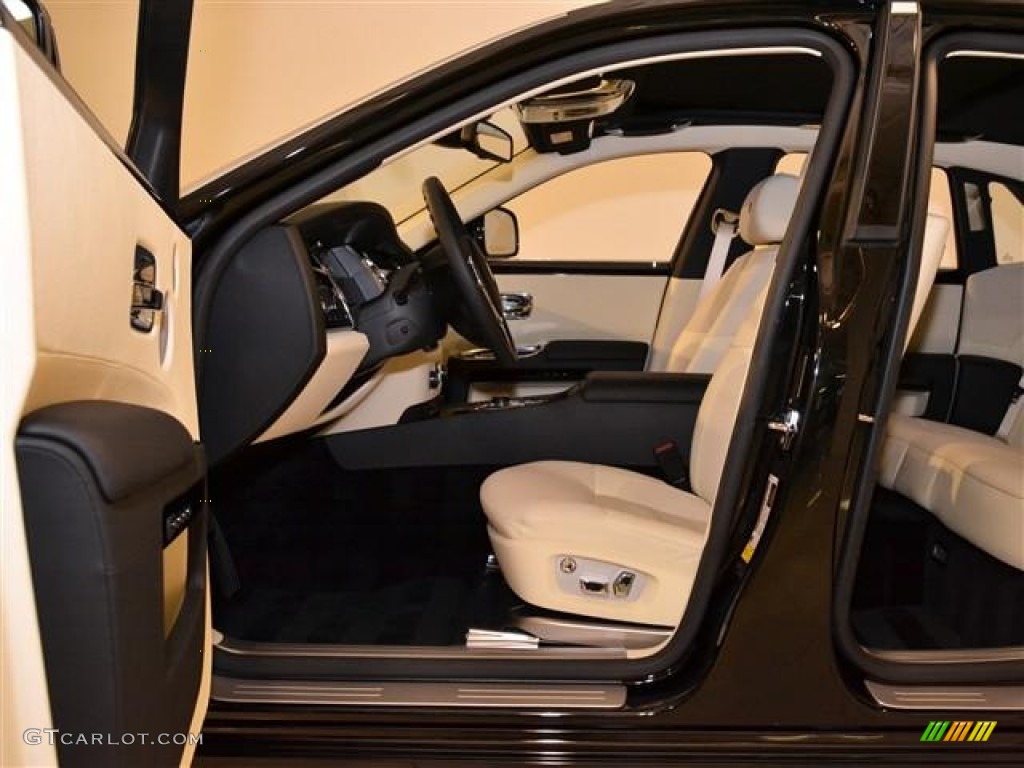 Creme Light/Black Interior 2011 Rolls-Royce Ghost Standard Ghost Model Photo #60169245
