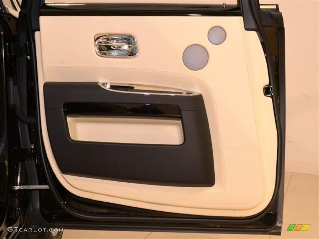 2011 Rolls-Royce Ghost Standard Ghost Model Creme Light/Black Door Panel Photo #60169353