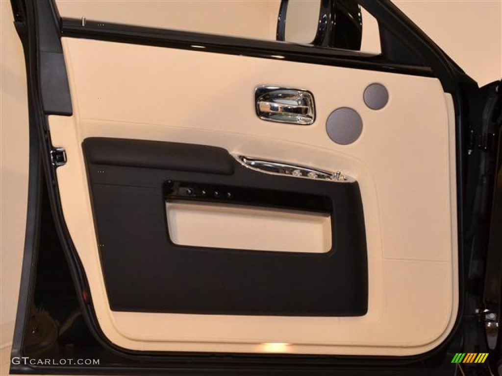2011 Rolls-Royce Ghost Standard Ghost Model Creme Light/Black Door Panel Photo #60169362