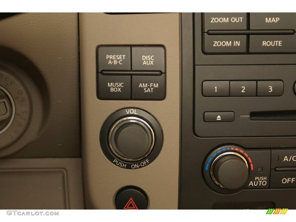 2011 Nissan Pathfinder LE V8 4x4 Controls Photo #60174339