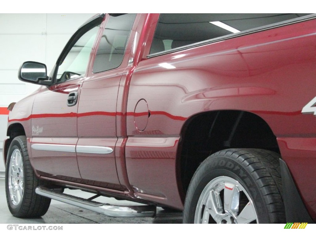 2005 Sierra 1500 SLE Extended Cab 4x4 - Sport Red Metallic / Dark Pewter photo #22