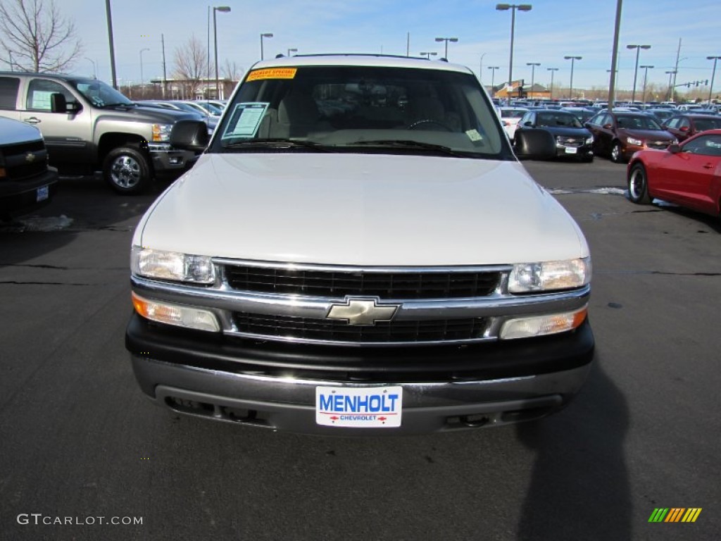 2001 Suburban 1500 LS 4x4 - Summit White / Light Gray/Neutral photo #2