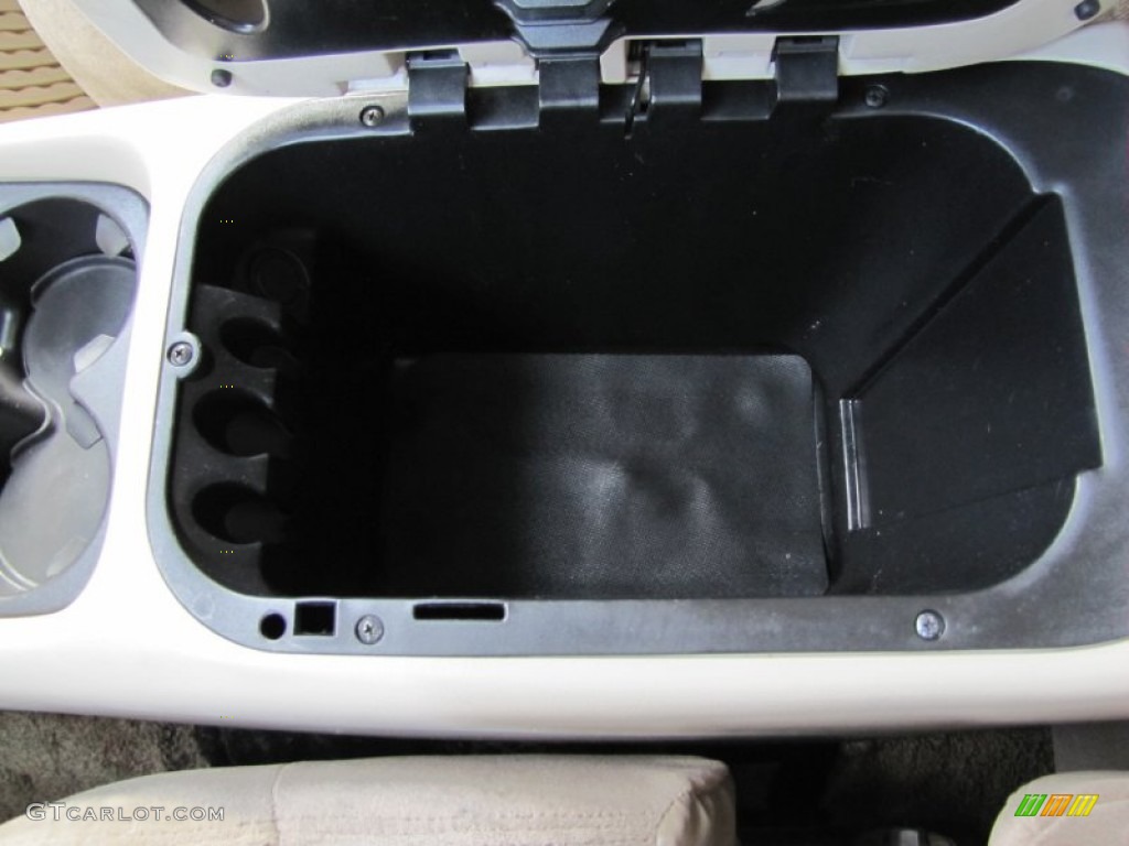 2001 Suburban 1500 LS 4x4 - Summit White / Light Gray/Neutral photo #22