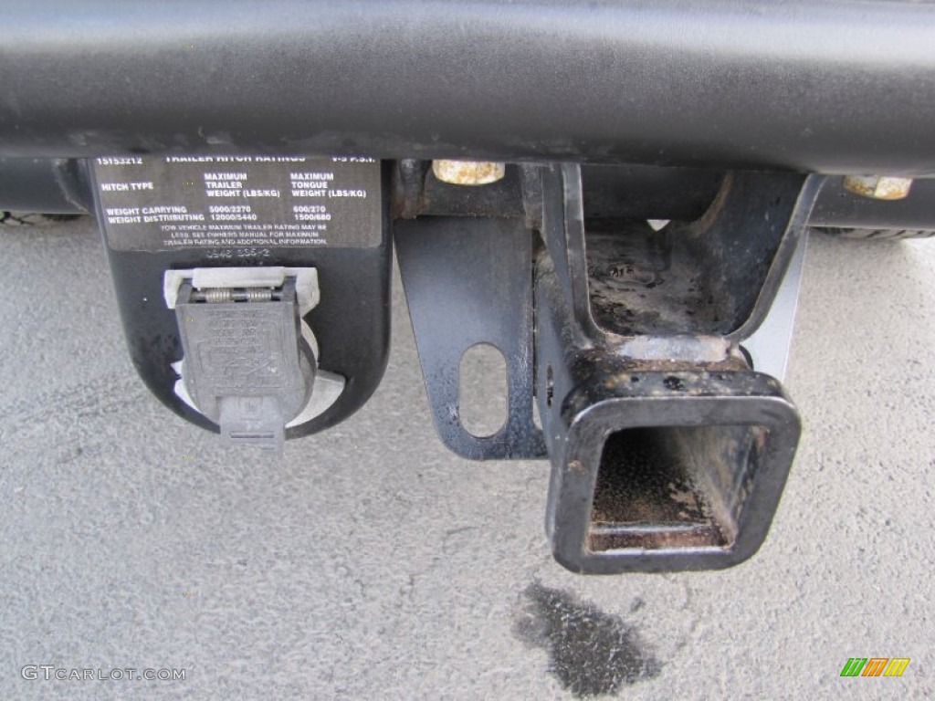 2001 Suburban 1500 LS 4x4 - Summit White / Light Gray/Neutral photo #31