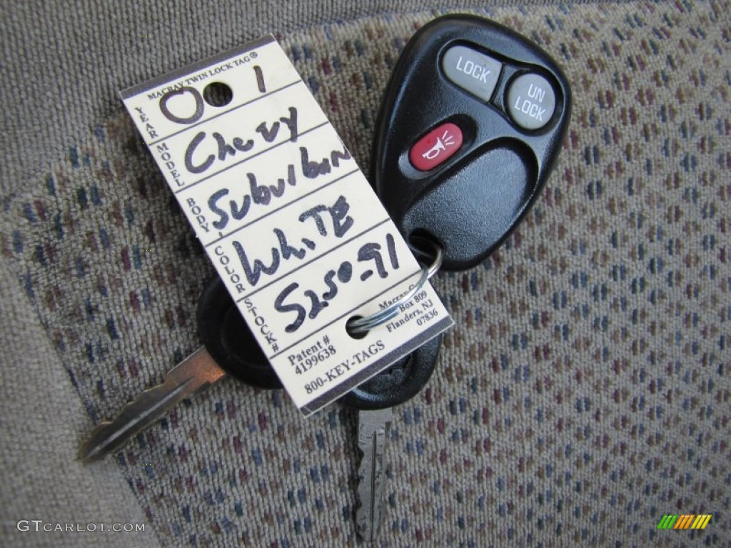 2001 Suburban 1500 LS 4x4 - Summit White / Light Gray/Neutral photo #33