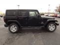 Black - Wrangler Unlimited Sahara 4x4 Photo No. 4