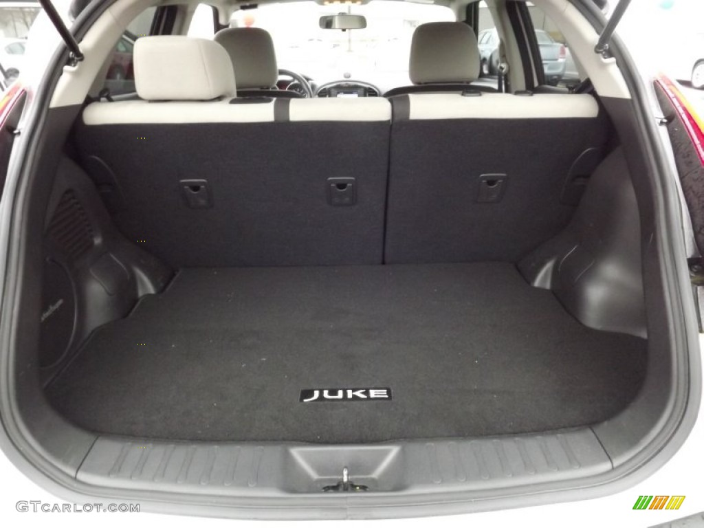 2011 Nissan Juke SV Trunk Photo #60180072