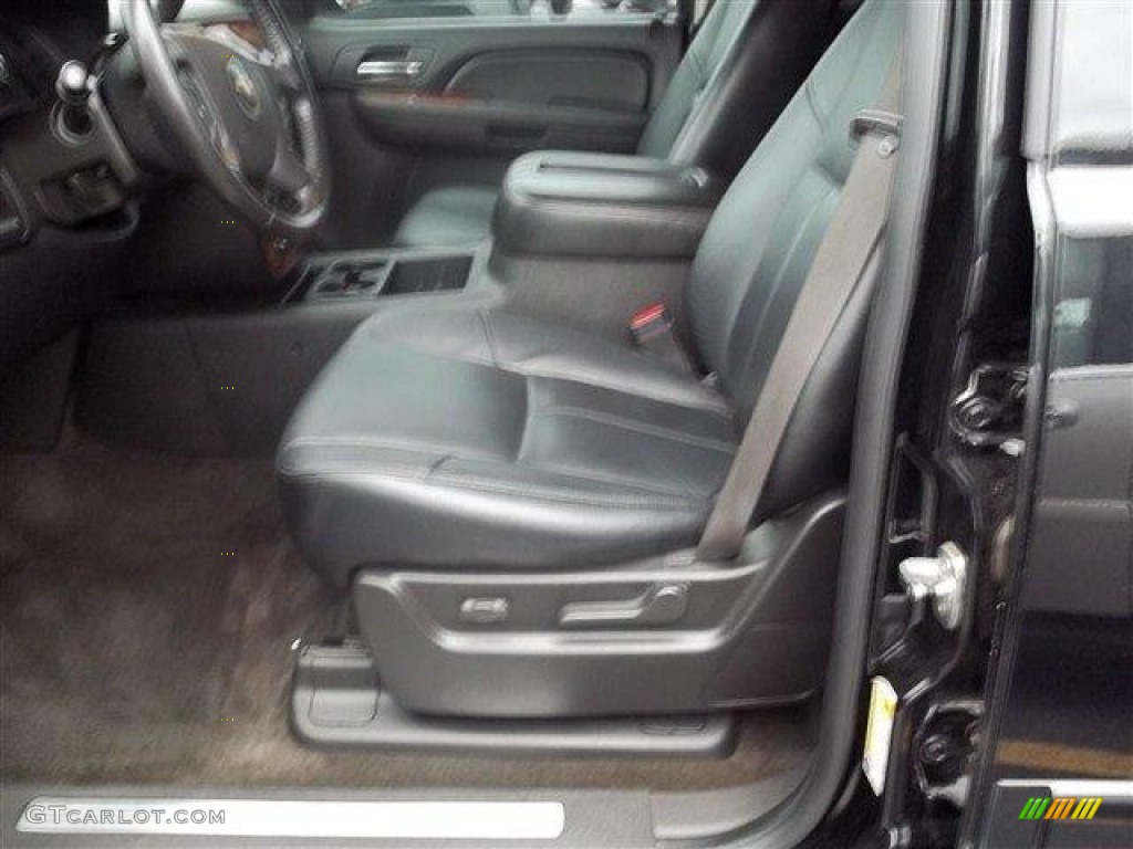 2007 Suburban 1500 LT - Black / Ebony photo #9