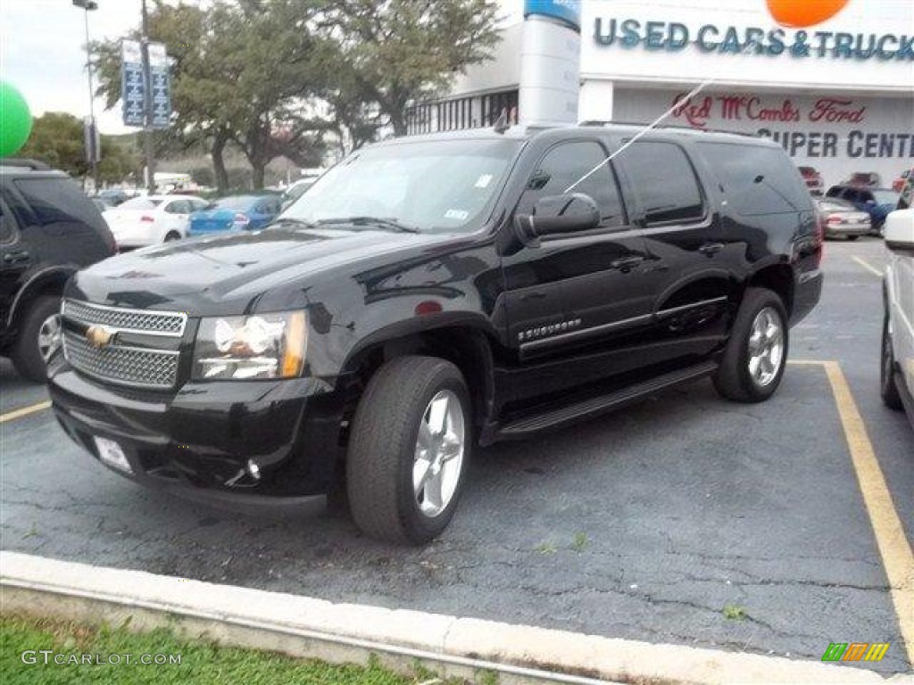 2007 Suburban 1500 LT - Black / Ebony photo #13