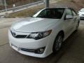 Super White - Camry SE Photo No. 5