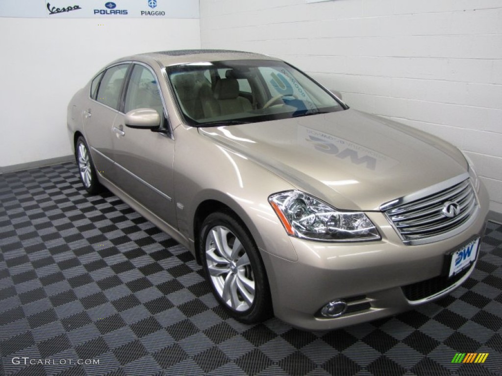 Sahara Sandstone Infiniti M