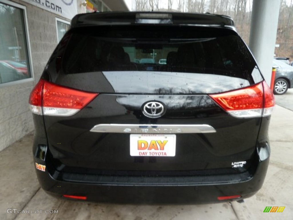 2012 Sienna Limited AWD - Black / Light Gray photo #3