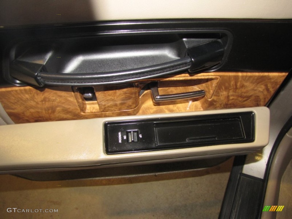 1996 Park Avenue  - Light Driftwood Metallic / Beige photo #11