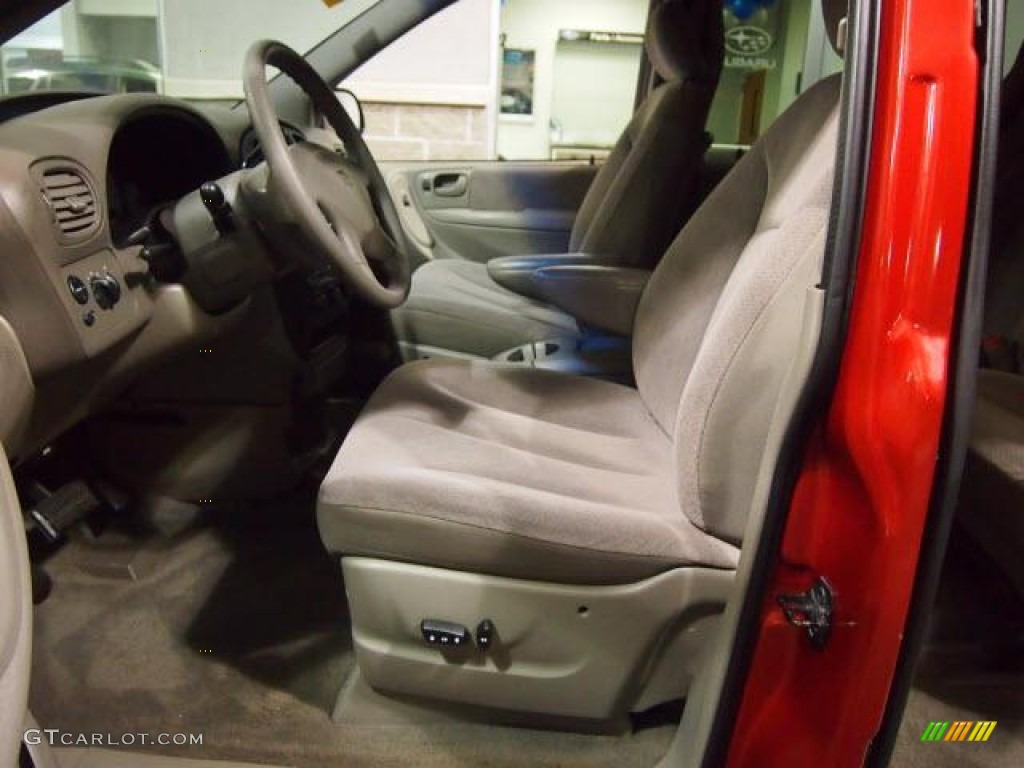 2001 Grand Caravan EX - Inferno Red Pearlcoat / Taupe photo #19