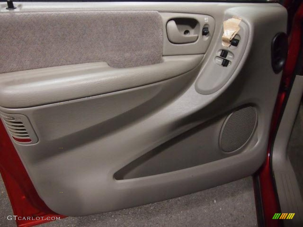 2001 Grand Caravan EX - Inferno Red Pearlcoat / Taupe photo #20