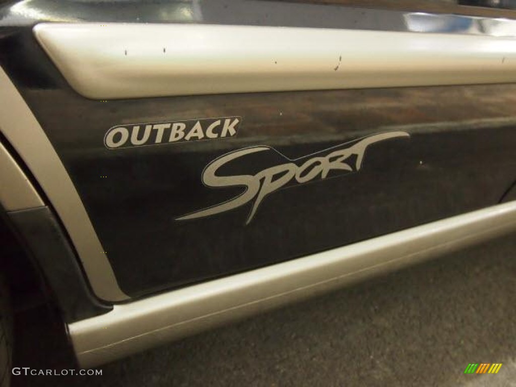 2002 Subaru Impreza Outback Sport Wagon Marks and Logos Photos