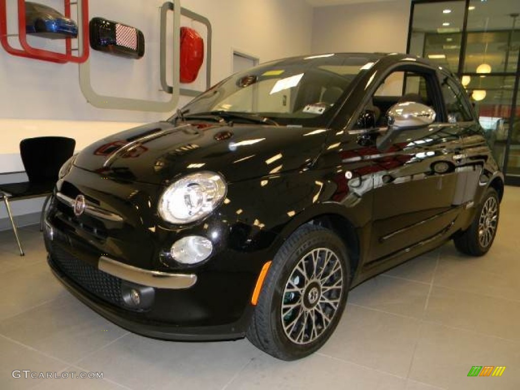 Gucci Nero (Black) Fiat 500