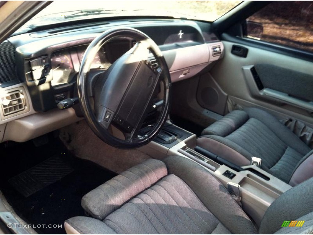 Titanium Interior 1990 Ford Mustang GT Coupe Photo #60191826