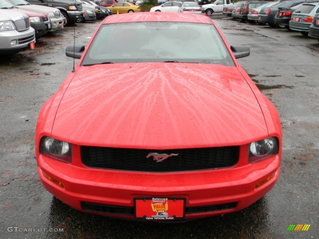 2006 Mustang V6 Deluxe Coupe - Torch Red / Black photo #3