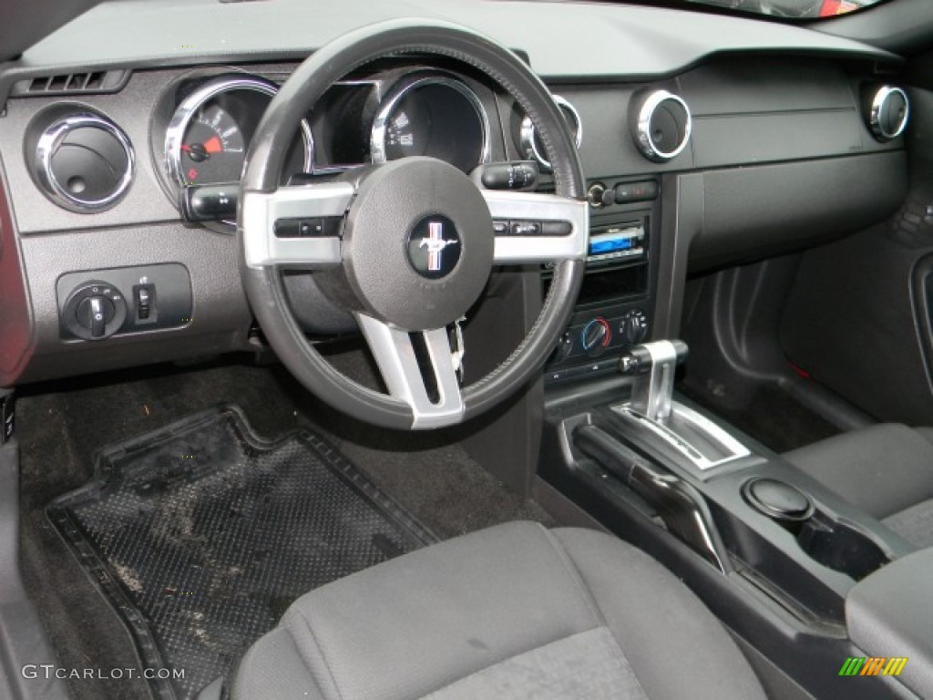 2006 Ford Mustang V6 Deluxe Coupe Dashboard Photos