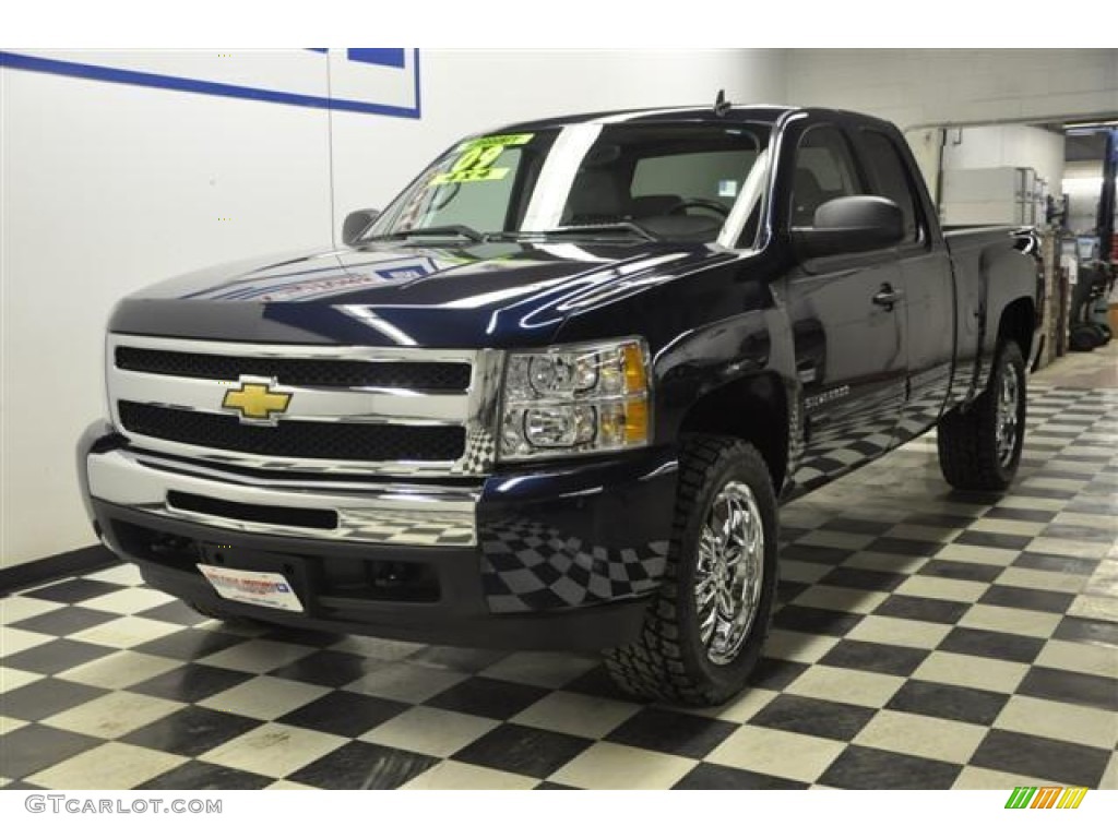 2009 Silverado 1500 LT Extended Cab 4x4 - Imperial Blue Metallic / Light Titanium photo #24
