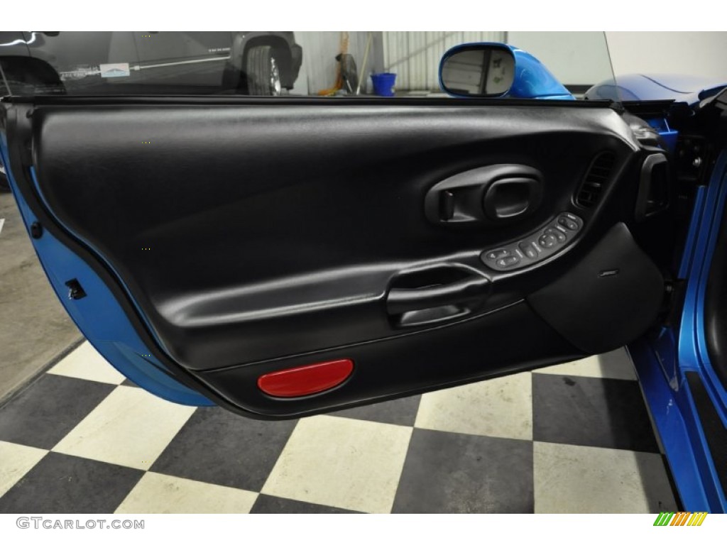 2000 Chevrolet Corvette Coupe Black Door Panel Photo #60195144