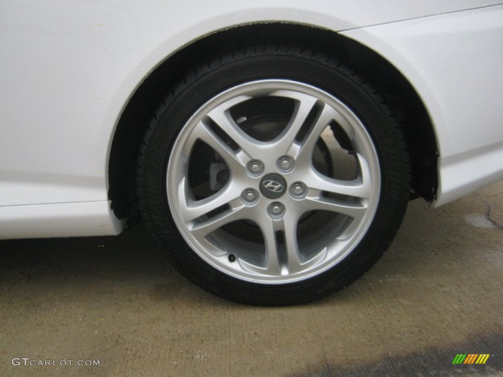 2004 Hyundai Tiburon GT Wheel Photo #60195522