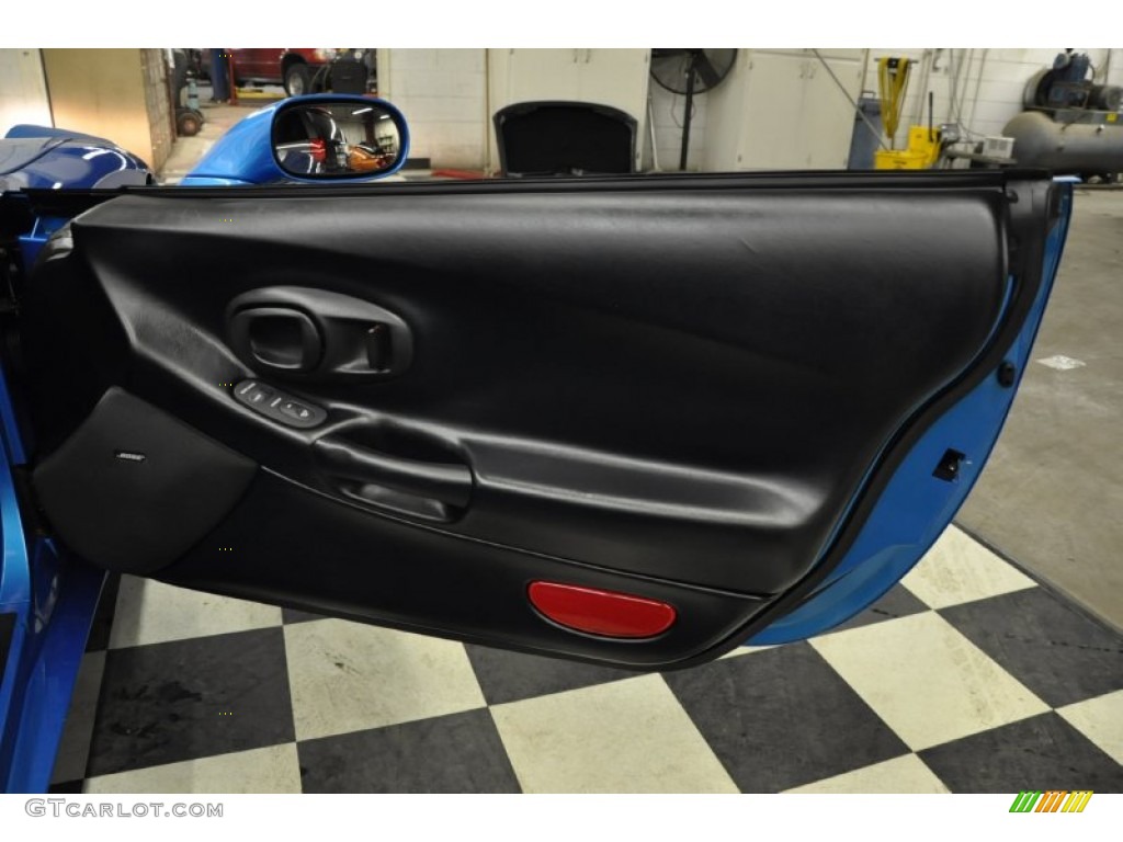 2000 Chevrolet Corvette Coupe Black Door Panel Photo #60195618