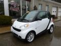 Crystal White - fortwo passion coupe Photo No. 1