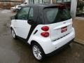 Crystal White - fortwo passion coupe Photo No. 3