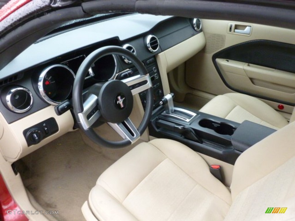Medium Parchment Interior 2008 Ford Mustang V6 Deluxe Convertible Photo #60196609