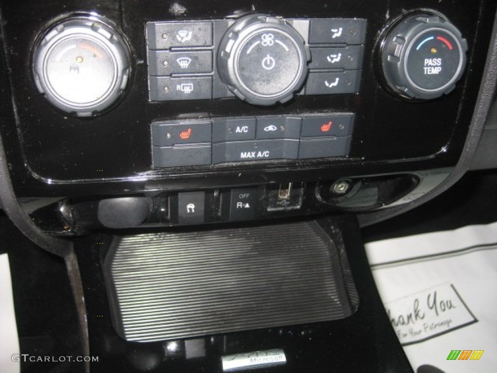 2009 Escape Limited V6 4WD - Black / Charcoal photo #29